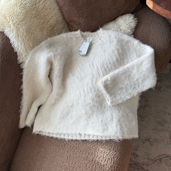 H&M Sweaters - H&M Cream Fuzzy Wool Blend Sweater